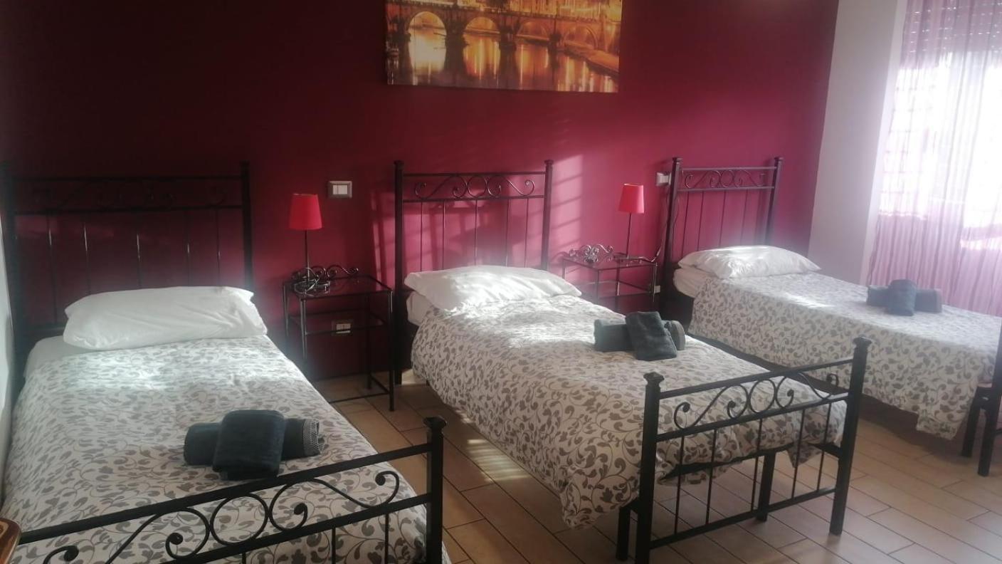 Marco E Laura Al Vaticano Bed & Breakfast 3*